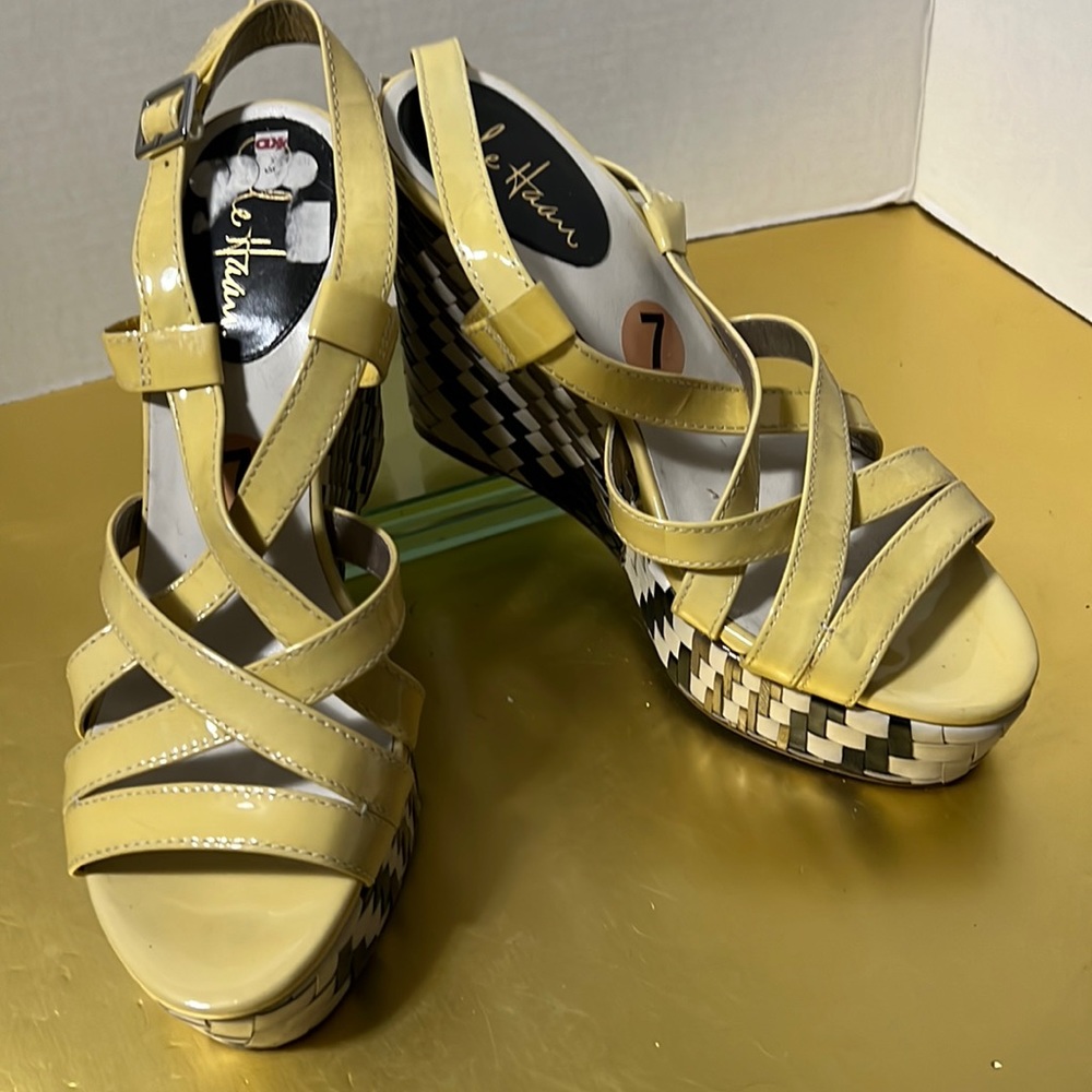 Platform wedge sandal by Cole Haan size 7